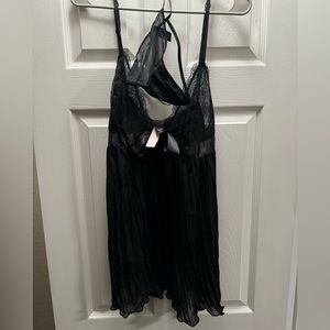 🖤🔥 NWT VICTORIA’S SECRET LINGERIE SET WITH G STRING THONG BLACK WITH BOW XXL